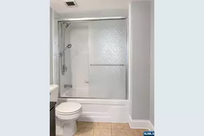 344 Prospect Avenue 4H #4H, Hackensack, NJ 07601 - Photo 21