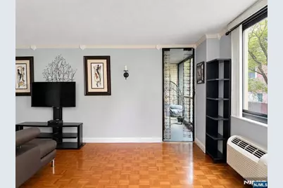 344 Prospect Avenue 4H #4H, Hackensack, NJ 07601 - Photo 7