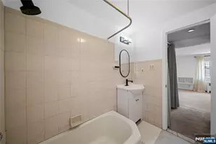 1244 Inwood Terrace B, Fort Lee, NJ 07024 - Photo 17