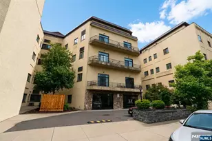 75 Liberty Ave D19, Jersey City, NJ 07306 - Photo 1