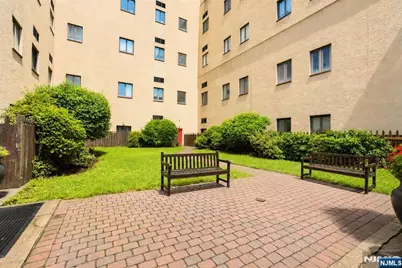 75 Liberty Avenue D19 #D19, Jersey City, NJ 07306 - Photo 3