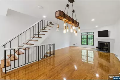181 Long Hill 6 #6, Little Falls Township, NJ 07424 - Photo 5