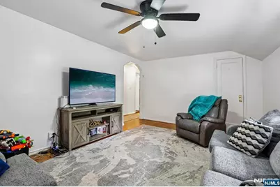 41 Macarthur Avenue, Lodi, NJ 07644 - Photo 15