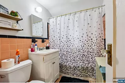 41 Macarthur Avenue, Lodi, NJ 07644 - Photo 35