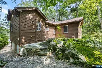 105 Shore Road, Byram Township, NJ 07821 - Photo 27