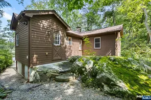 105 Shore Rd, Byram Township, NJ 07821 - Photo 27