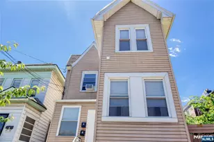 9 Emerson Pl, Newark, NJ 07114 - Photo 21