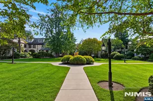 185 E Palisade Ave D11B, Englewood, NJ 07631 - Photo 21