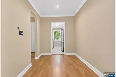 185 E Palisade Avenue D11B #D11B, Englewood, NJ 07631 - Photo 15
