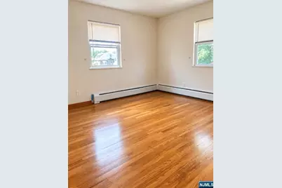 257 Prospect Avenue 2 #2, Cliffside Park, NJ 07010 - Photo 5