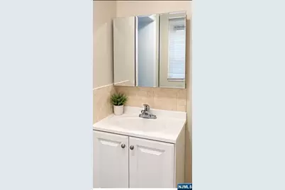 295 Essex Street 295C #295C, Hackensack, NJ 07601 - Photo 11