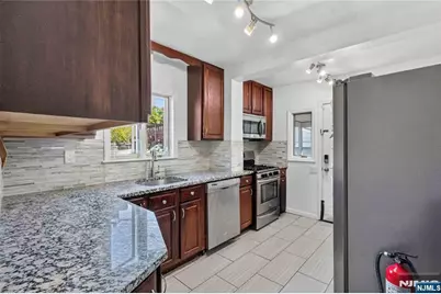 426 Beverly Road, Teaneck Township, NJ 07666 - Photo 11