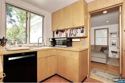 19 S Lyle Avenue, Tenafly, NJ 07670 - Photo 13