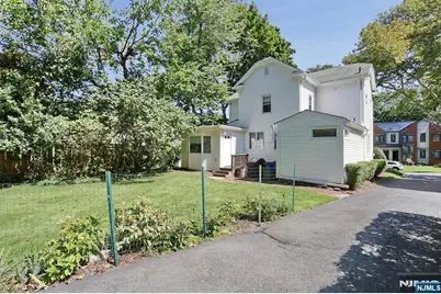 19 S Lyle Avenue, Tenafly, NJ 07670 - Photo 33