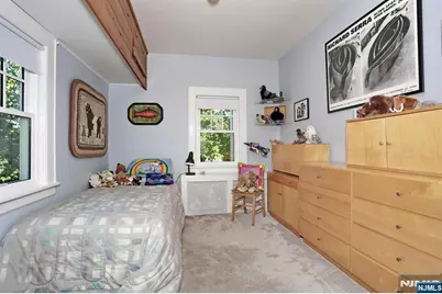 19 S Lyle Avenue, Tenafly, NJ 07670 - Photo 25