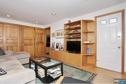 19 S Lyle Avenue, Tenafly, NJ 07670 - Photo 15