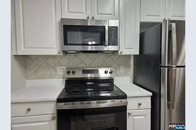 905 River Road 224 #224, Edgewater, NJ 07020 - Photo 3
