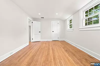 867 River Road, Teaneck Township, NJ 07666 - Photo 33