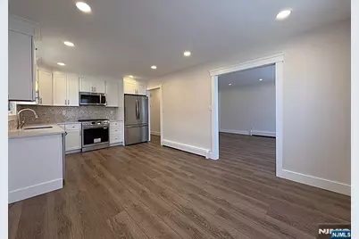 682 Valley Brook Avenue 2 #2, Lyndhurst Township, NJ 07071 - Photo 11