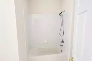 10 Devonshire Dr 141, Clifton, NJ 07013 - Photo 17