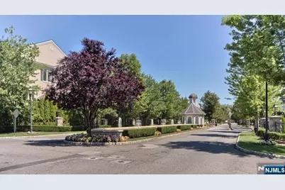 10 Devonshire Drive 141 #141, Clifton, NJ 07013 - Photo 3