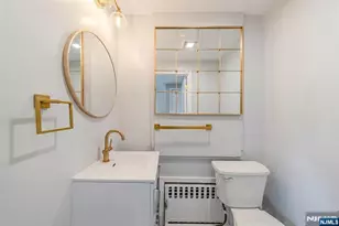 933 Maple Ave, Ridgefield, NJ 07657 - Photo 21