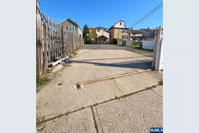 85 N 11th Street, Paterson, NJ 07522 - Photo 7