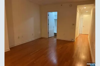 617 Hudson Park 617 #617, Edgewater, NJ 07020 - Photo 3
