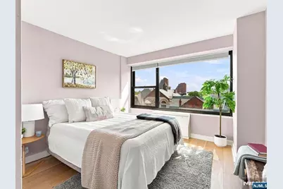 135 Montgomery Street 8B #8B, Jersey City, NJ 07302 - Photo 13