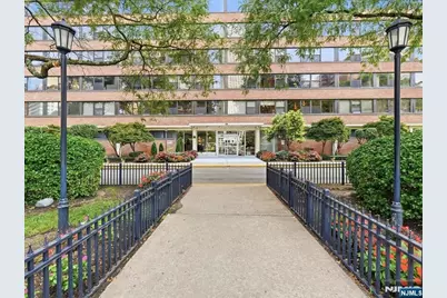 135 Montgomery Street 8B #8B, Jersey City, NJ 07302 - Photo 19