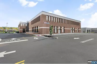 1 Lethbridge Plaza 31 #31, Mahwah, NJ 07430 - Photo 1