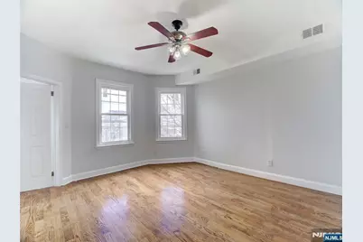 762 Summer Avenue, Newark, NJ 07104 - Photo 9
