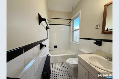 67 Prospect Terrace 2nd Fl #2nd fl, East Rutherford, NJ 07073 - Photo 21