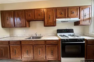 67 Prospect Terrace 2nd Fl, East Rutherford, NJ 07073 - Photo 15