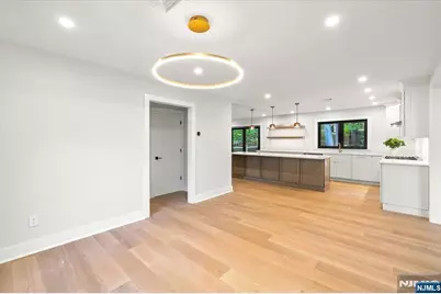 15 Green Way, Mahwah, NJ 07430 - Photo 9