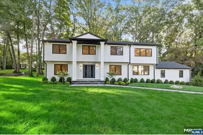 15 Green Way, Mahwah, NJ 07430 - Photo 1