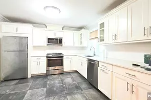 750 E Edgewater Ave 1st Fl, Ridgefield, NJ 07657 - Photo 3