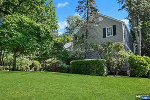 626 Sunderland Rd, Teaneck Township, NJ 07666 - Photo 35