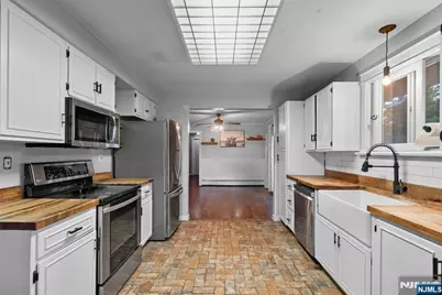 20 Bunn Road, Hamburg, NJ 07419 - Photo 13