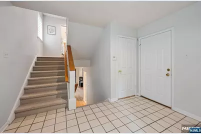 191 Yorktowne Court 191B #191B, Washington Township, NJ 07676 - Photo 7