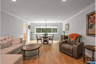 191 Yorktowne Court 191B #191B, Washington Township, NJ 07676 - Photo 17