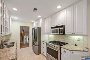 191 Yorktowne Ct 191B, Washington Township, NJ 07676 - Photo 21