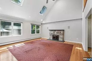 74 Lakeshore Dr, Oakland, NJ 07436 - Photo 9