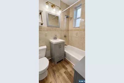 2160 Center Avenue 2L #2L, Fort Lee, NJ 07024 - Photo 3