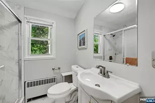 1000 Alpine Dr, Teaneck Township, NJ 07666 - Photo 27