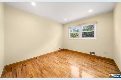 241 Union Avenue, Rutherford, NJ 07070 - Photo 9