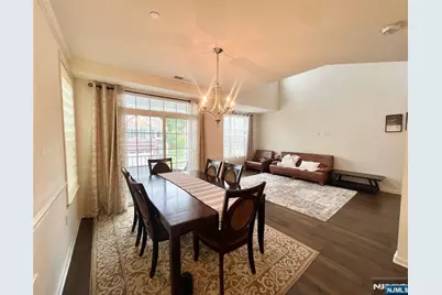 81 Autumn Way 20 #20, Montvale, NJ 07645 - Photo 5