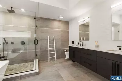 2046 Hoefleys Lane A #A, Fort Lee, NJ 07024 - Photo 15