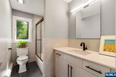 2046 Hoefleys Lane A #A, Fort Lee, NJ 07024 - Photo 19