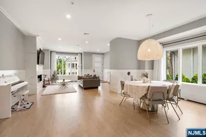 2046 Hoefleys Lane A #A, Fort Lee, NJ 07024 - Photo 5